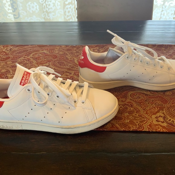 Adidas Stan Smith Low White Red, Sneakers Men’s Size 5.5, worn twice, msrp$100 - Picture 3 of 9
